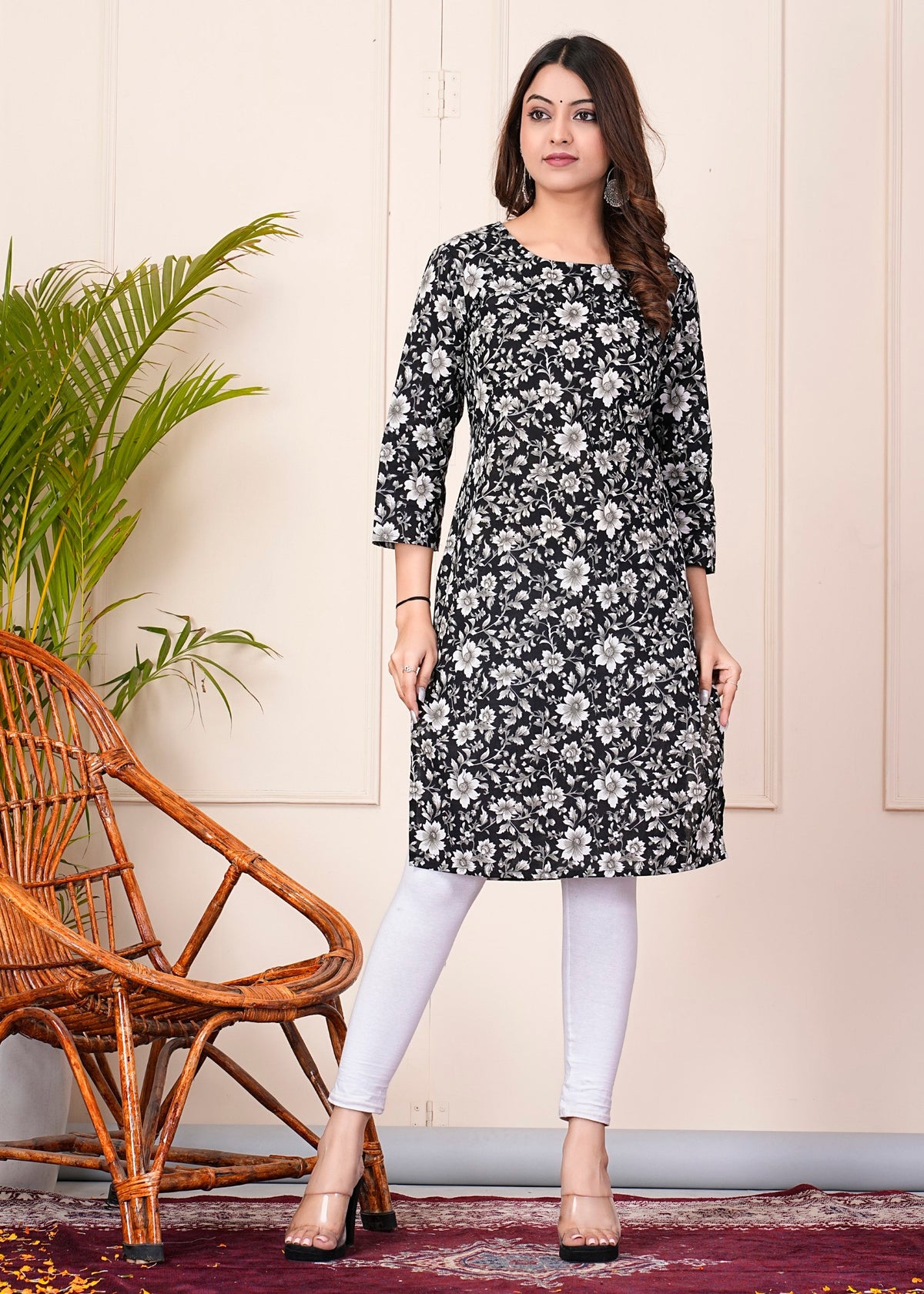 SUNEKH BEAUTIFUL DESIGN KURTI