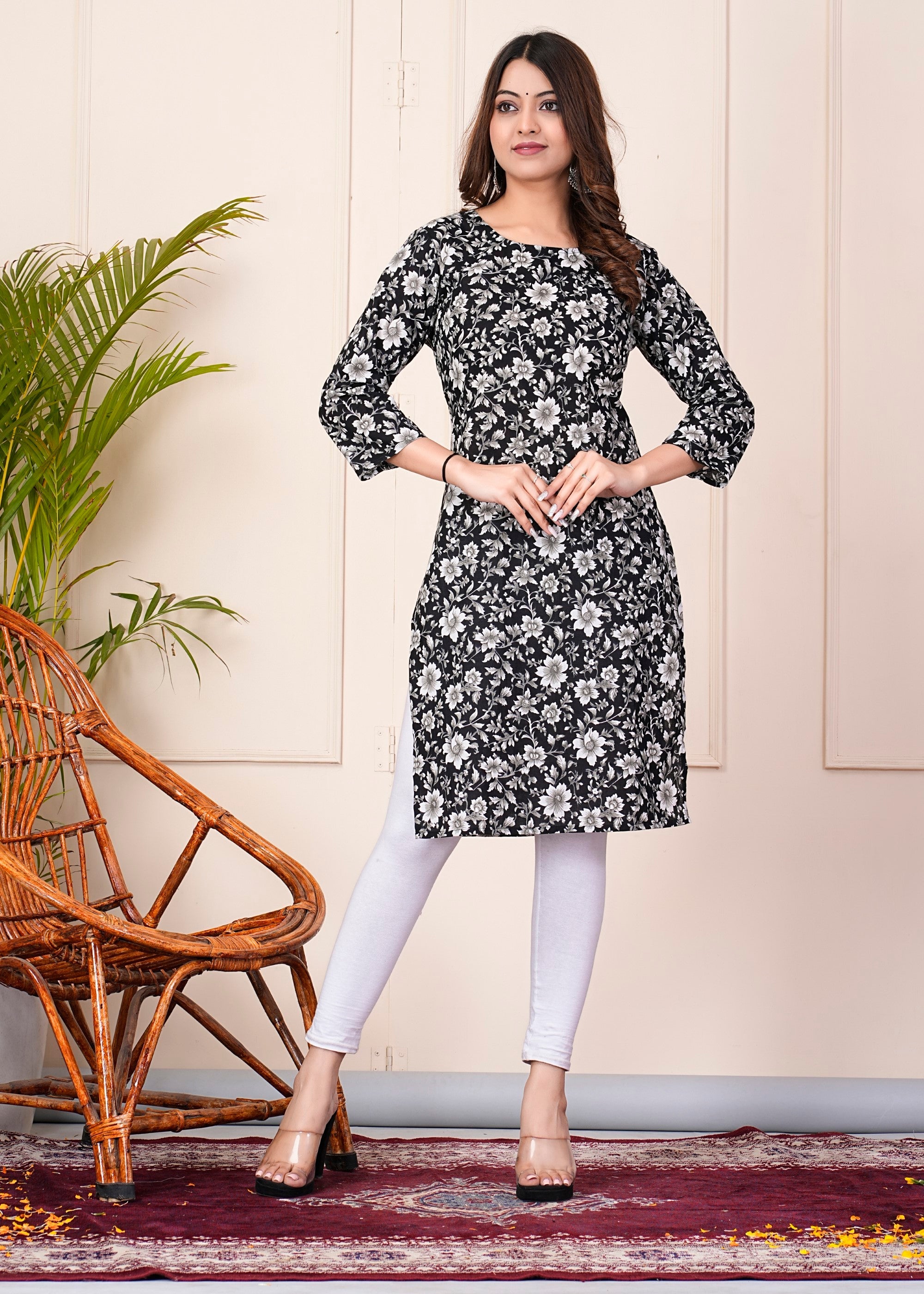 SUNEKH BEAUTIFUL DESIGN KURTI