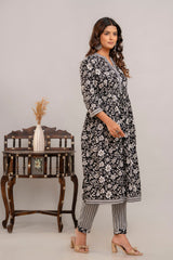 SUNEKH HIGH DEMAND KURTA SETS WITH HEAVY PRINT DESIGN